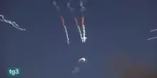 Escalation Usa-Iran: raid nello Stretto di Ormuz e ritorsione di Teheran, ma il Qatar media