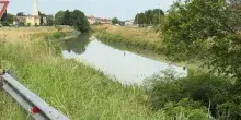 Confessa 17enne che ha ucciso la zia e lanciato il cadavere nel fiume. Forse dissidi per l'eredit&agrave;