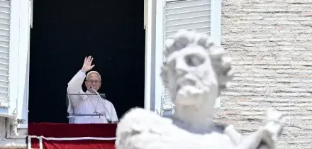 Il Papa ringrazia per il viaggio in Spagna e rivolge l'attenzione alle popolazioni delle Filippine