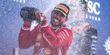 "Bentornato Lewis", la Formula1 si inchina al 'ritrovato' Hamilton