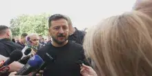 Zelensky: "Al G7 indicher&ograve; la difesa come priorit&agrave;. Eravamo pronti a incontrare Putin ma non vuole"