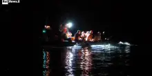 Incidente sul Lago di Como, auto finisce in acqua: le operazioni di salvataggio