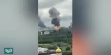 Attacco al cuore della Russia, oltre 200 droni sulla capitale. Raffineria in fiamme