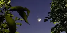 Il &ldquo;bacio&rdquo; tra Luna e Venere al tramonto: lo spettacolo immortalato nel cielo di Genova