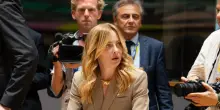 Meloni: "Si pu&ograve; rompere il tab&ugrave; del presidente della Repubblica di destra. Vannacci? Distrugge"