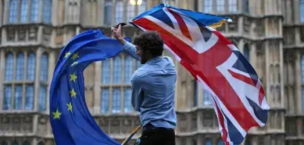 Brexit, 10 anni fa il referendum che ha ridisegnato confini: identit&agrave; e futuro di Ue e Regno Unito