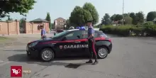 Investe e uccide un uomo per una ragazza nel Milanese. L'appuntamento in un parcheggio