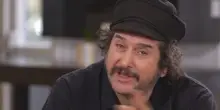 Faccia a Faccia con Vinicio Capossela. "Ovunque proteggi" compie vent'anni ed &egrave; pi&ugrave; attuale che mai