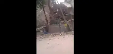 Stupore e dolore: gente in strada in pigiama dopo il terremoto in Venezuela tra le macerie