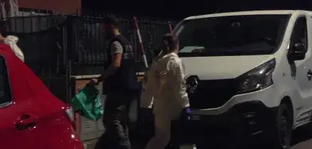 Tragedia a Roma, sterminata una famiglia: uccisi madre, padre e figlia di 6 anni