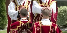 Svizzera, i tradizionalisti cattolici ordinano sacerdoti senza l'approvazione del Vaticano