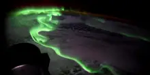 La danza dell'aurora australe dal finestrino della navetta spaziale: il timelapse