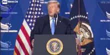 Trump: "Con me le chiese sono tornate a riempirsi, chi c'&egrave; stato prima ha perseguitato i cristiani"