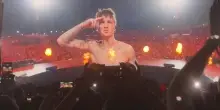 Ultimo entra nella storia: i fuochi d'artificio chiudono il concerto per 250mila fan
