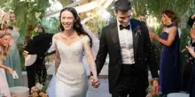 Il s&igrave; di Aurora Ramazzotti Goffredo Cerza. Abito da sogno, le dediche di pap&agrave; Eros e mamma Michelle