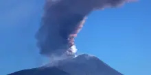DIRETTA - Etna in eruzione: nube di cenere alta 1,5 km e forti restrizioni all'aeroporto di Catania