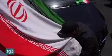 Funerali Khamenei, enorme folla per preghiera collettiva a Teheran