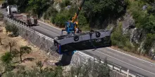 Un autobus &egrave; uscito di strada a Formia: morto un passeggero