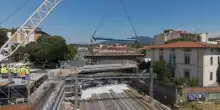 Treni, lavori nodo Firenze: completata l'operazione di rimozione del Ponte al Pino