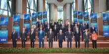 Vertice Nato: oggi la riunione dei leader. Trump incontrer&agrave; Zelensky e al Sharaa