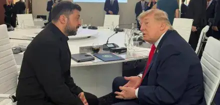 Trump congela le sanzioni a Mosca, Zelensky: "Regalo a Putin"
