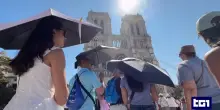 Francia, chiusi per la 'canicule' Louvre e Tour Eiffel