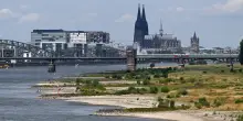 Caldo e incendi, doppia emergenza in Europa. Picco in Francia, in Germania 99 morti per annegamento