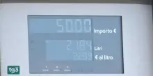 Caro carburanti: benzina e diesel tornano a salire, vacanze pi&ugrave; care