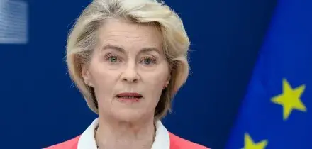 Von der Leyen: "Sui social ai minori serve una risposta europea comune"