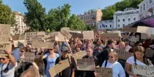 Migliaia in piazza a Kiev contro la rimozione del ministro della Difesa Fedorov - Video