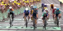 Tour de France, in volata vince ancora Tim Merlier: l'ultimo chilometro della dodicesima tappa