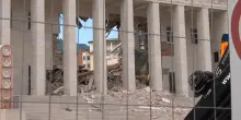 Crollo al Tribunale di Bolzano, si rimuovono le macerie