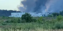 Attacco di droni ucraini contro due centri logistici in Russia