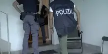 Maxi blitz contro baby gang, trovati mille profili social inneggianti violenza, armi e droga