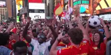 Spagna campione: a Times Square scoppia la festa dopo il trionfo ai Mondiali
