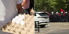 Albania, uova contro i parlamentari: le proteste nate contro il resort Trump si allargano