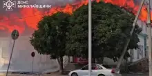 Attacco russo con droni provoca incendio a Mykola&iuml;v