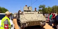 Il premier Salam nel villaggio di Zawtar Al Gharbieh dove l'Idf ha fatto dietro front