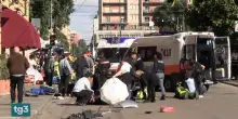 Auto sulla folla a Modena: morta Monica Esposito, la 55enne travolta in centro