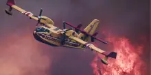 Incendi, 270mila persone evacuate tra Francia e Spagna. Ora &egrave; allarme vento