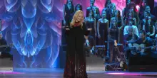 Patty Pravo incanta Pescara alla Notte dei Serpenti