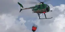 Roma, incendio zona Laurentina a ridosso del GRA: elicotteri in volo