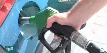 Caro carburanti: arriva lo sconto di 17 centesimi al litro, ma solo sul diesel