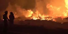 L'unit&agrave; militare spagnola combatte il pi&ugrave; grande incendio della storia del Paese