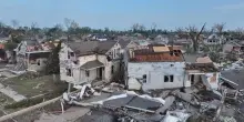 La devastazione in Wisconsin dopo il passaggio di un tornado: il video dal drone