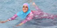 La piscina riservata alle donne con burkini. Anche a Roma parte l'iniziativa a Tor Tre Teste