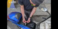 Il trucco, la batteria nello scooter illegale: il mega sequestro della Guardia di Finanza