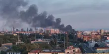 Fiamme e fumo su Milano, brucia un deposito BRT