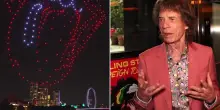 La lingua dei Rolling Stones illumina il cielo di Londra, Jagger: &laquo;Vogliamo andare in tour&raquo;