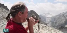 Allarme per i ghiacciai alpini: il flash mob a 3.000 metri per chiedere tutela